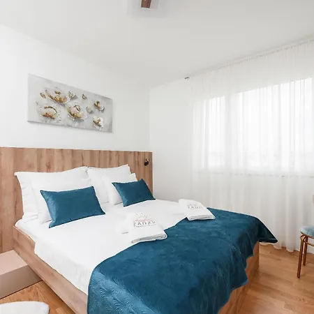 Sunset Penthouse With Spectacular View And Jacuzzi Appartamento Zara