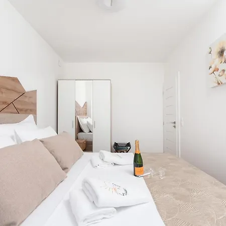 Sunset Penthouse With Spectacular View And Jacuzzi *