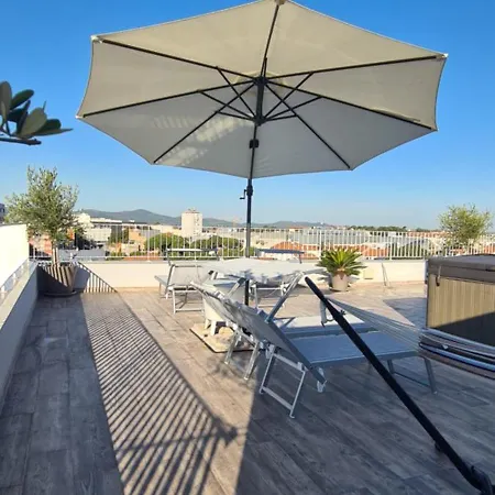 Appartamento Sunset Penthouse With Spectacular View And Jacuzzi Zara