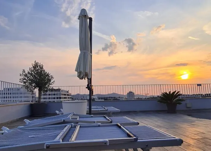Appartement Sunset Penthouse With Spectacular View And Jacuzzi Zadar