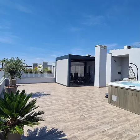 Sunset Penthouse With Spectacular View And Jacuzzi Lägenhet Zadar