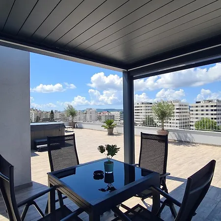 Sunset Penthouse With Spectacular View And Jacuzzi * ザダル