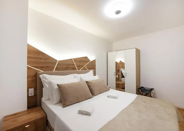 アパート Sunset Penthouse With Spectacular View And Jacuzzi ザダル