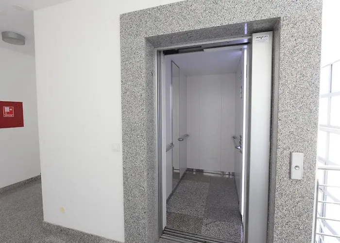 Sunset Penthouse With Spectacular View And Jacuzzi アパート ザダル